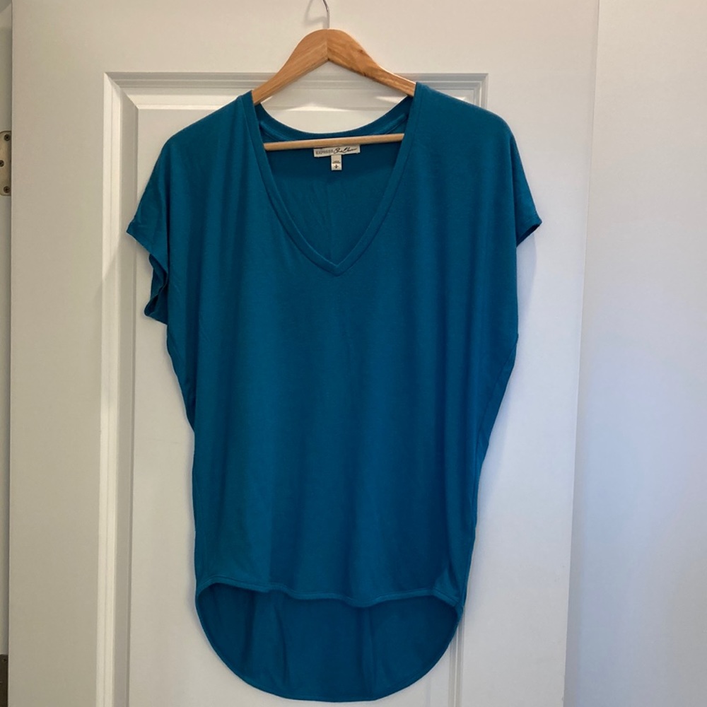 Women’s Express Short-sleeve top, size small